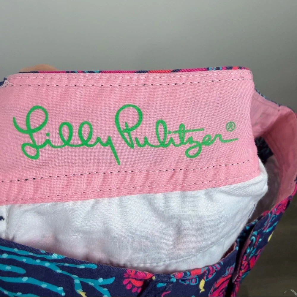Lilly Pulitzer Callahan Shorts Navy Fish Print Size 8 - Picture 7 of 7